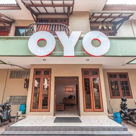 Oyo 1990 Kost Kuningan Executive Boading House Setiabudi Jakarta Exterior photo