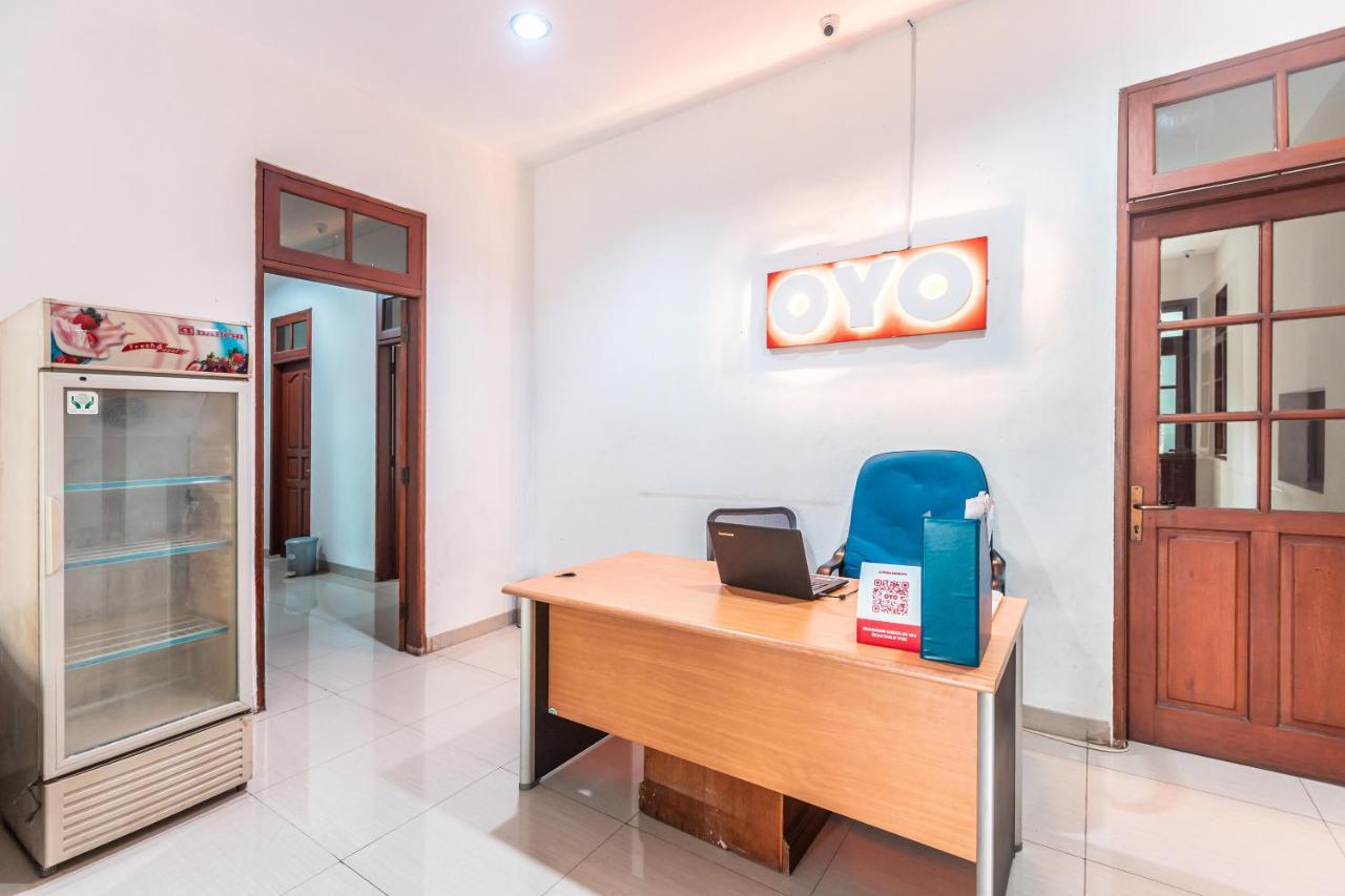 Oyo 1990 Kost Kuningan Executive Boading House Setiabudi Jakarta Exterior photo