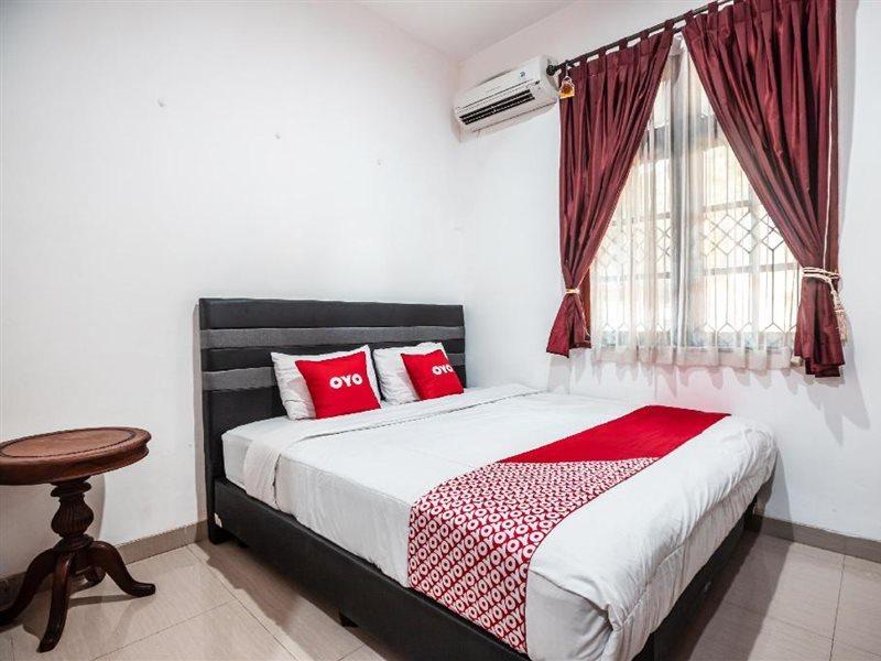 Oyo 1990 Kost Kuningan Executive Boading House Setiabudi Jakarta Exterior photo