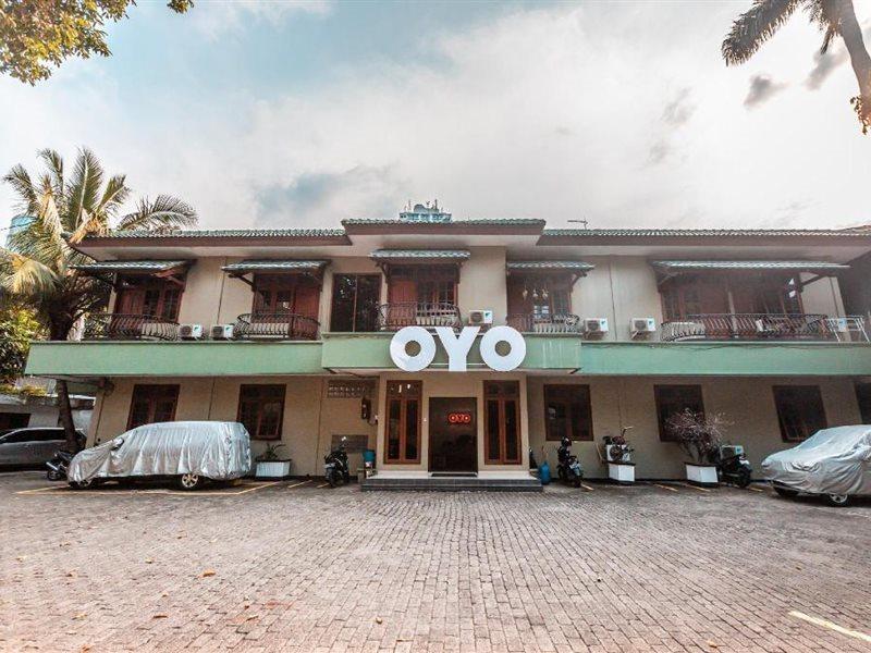 Oyo 1990 Kost Kuningan Executive Boading House Setiabudi Jakarta Exterior photo