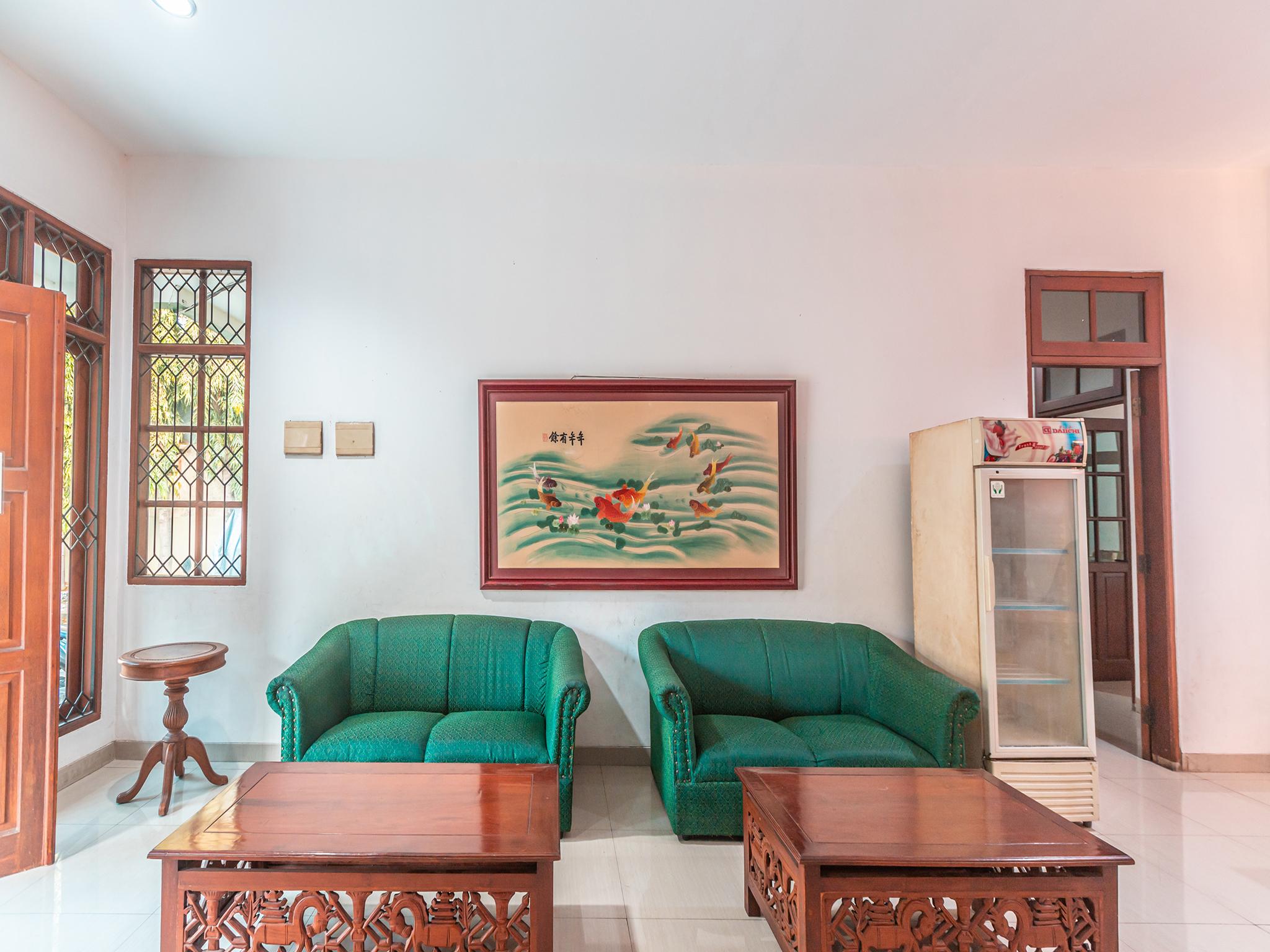 Oyo 1990 Kost Kuningan Executive Boading House Setiabudi Jakarta Exterior photo
