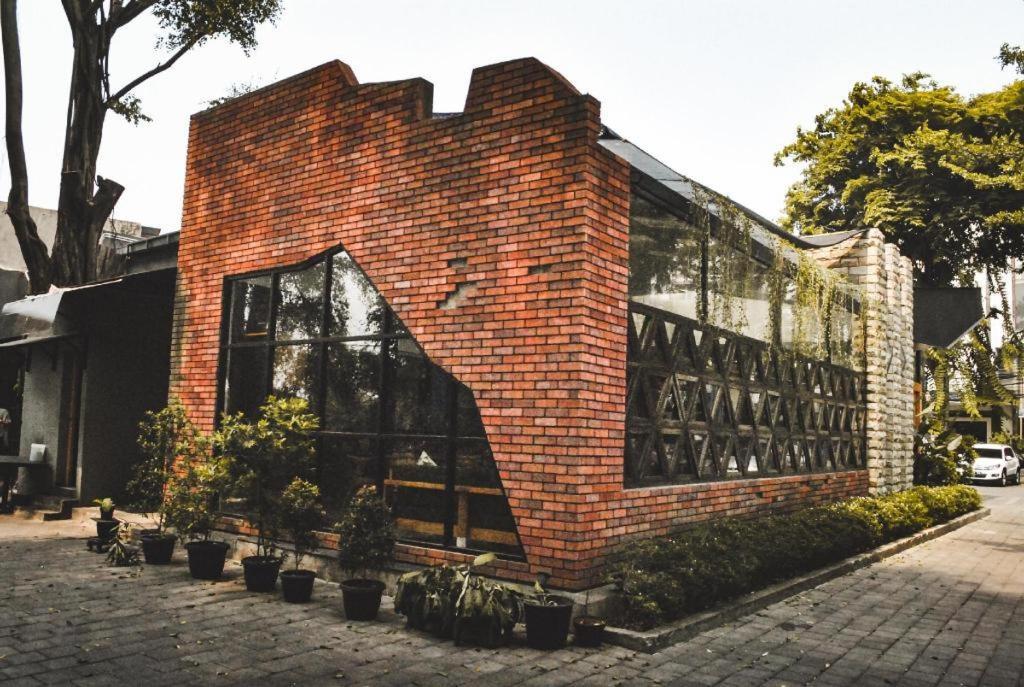 Oyo 1990 Kost Kuningan Executive Boading House Setiabudi Jakarta Exterior photo